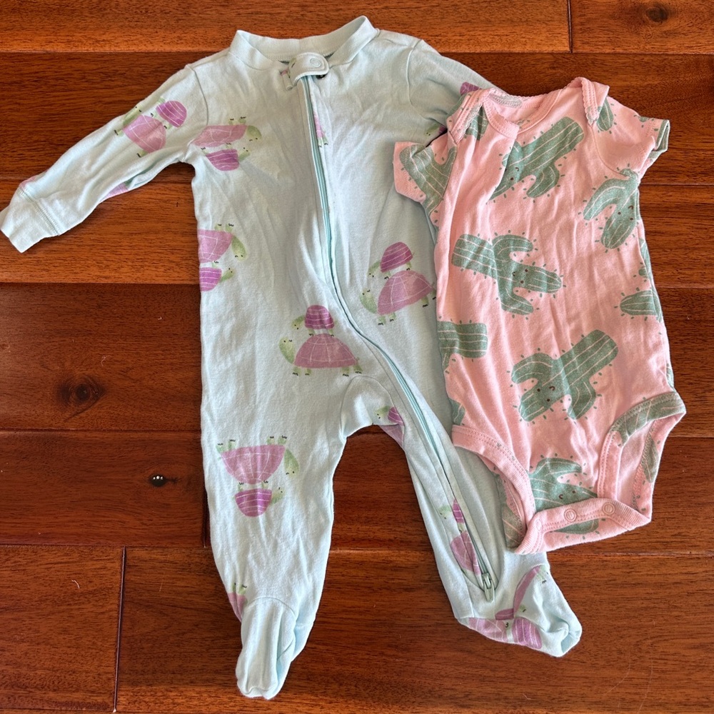 Carter's Pink and Green Turtle Footies Set